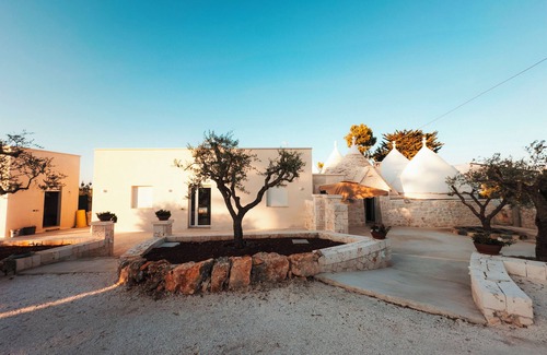 Martina Franca House | Da Mèmela Trulli e Lamie in the beautiful countryside in Puglia suitable for families