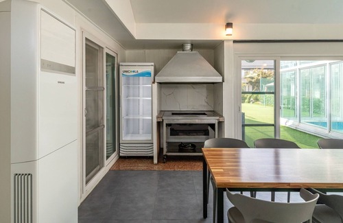 Ansan House | Daebudo Hebron Poolvilla
