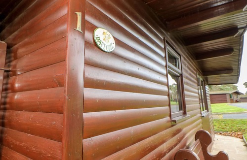 Saltburn-by-the-Sea Cottage | DAFFODIL LODGE, pet friendly, with a garden in Saltburn-By-The-Sea