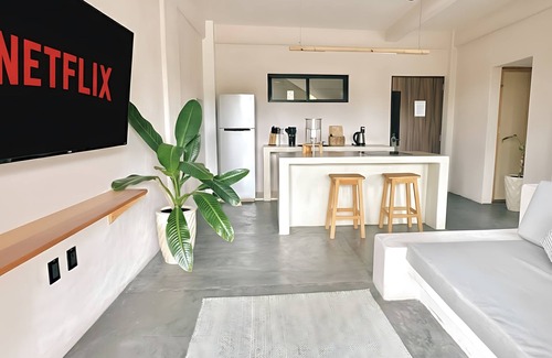 Santa Maria Apartment | Daily Clean A/C Bedroom Pool Starlink Wi-Fi