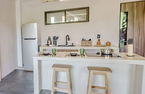 Santa Maria Apartment | Daily Clean A/C Bedroom Pool Starlink Wi-Fi