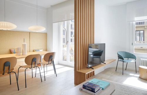 Gros Apartment | Daira Arena by FeelFree Rentals