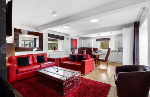 Bamburgh House | Dairy Cottage - North East Escapes