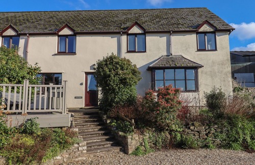 Ash Mill Cottage | DAIRY COTTAGE, pet friendly, with a garden in South Molton