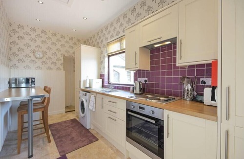 Woodhorn Cottage | DAIRYMAN'S COTTAGE, with a garden in Amble