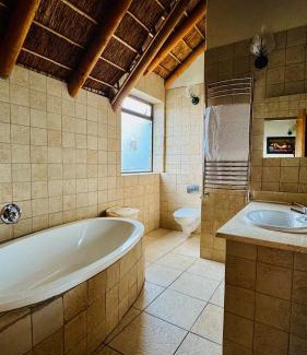 Kareeberg House | Daisy accommodation&spa