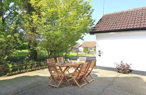 Halesworth House | Dakings - Two Bedroom House, Sleeps 4