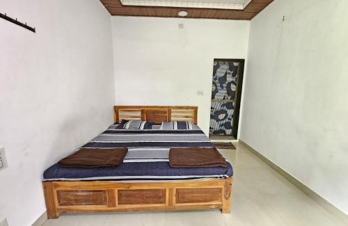 Tivarekar Wadi Hotel | Daksh Holiday Home