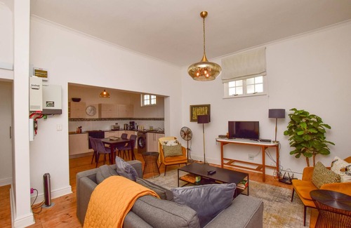 Kalk Bay Apartment | Dalebrook Place - Unit 8