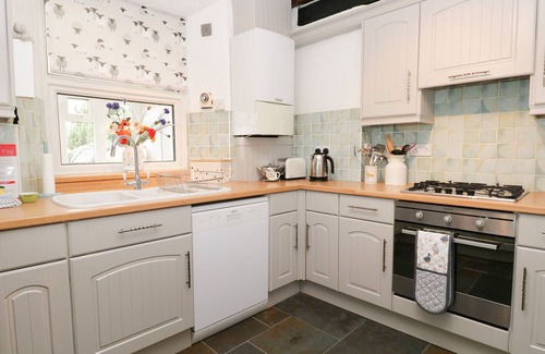 Bowness-on-Windermere Cottage | DALESWAY COTTAGE, family friendly in Bowness-On-Windermere