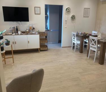 San Giovanni Teatino Bed & Breakfast | DalGra room e garden