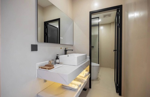 Manjiang Hotel | Dali Qiyu Half Hill Seaview Villa Erhai