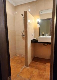 Senggigi Hotel | Dalia Budget Hotel