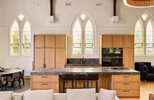 Springdallah Villa | Dallah Chapel & The Loft, luxury & style redefined