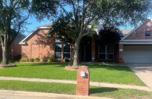Cedar Hill House | Dallas Lux Stay -AT&T Stadium & DT Dallas 16 miles