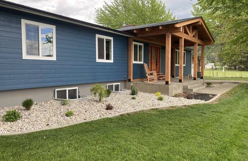 Coeur d'Alene House | Dalton Gardens Home with a view