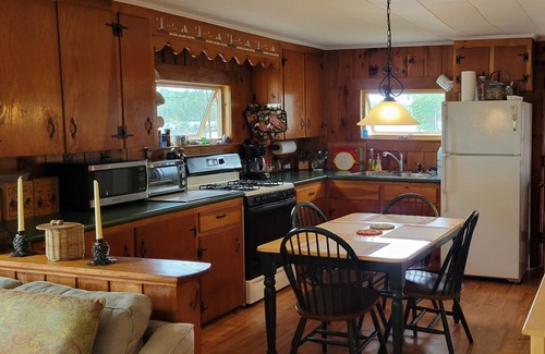 Jefferson Cabin | Damariscotta Lake Camp - Jefferson, Maine