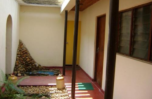 Mount Lavinia House | Dammika Home