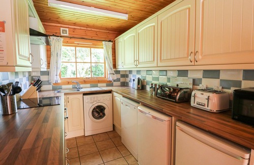 Kinnerton Cottage | Dan Y Coed