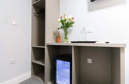 Loxford Apartment | Dancenter River Roding Ilford Inn London