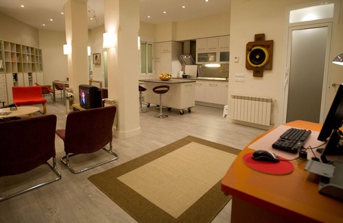 Imperial Apartment | DANCING BIG AND SPACIOUS