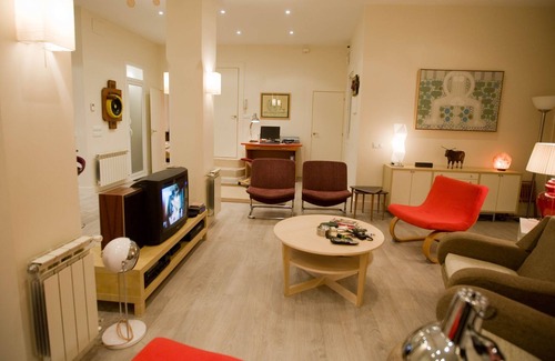 Imperial Apartment | DANCING BIG AND SPACIOUS