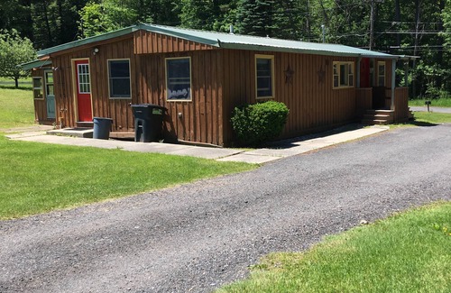 Pittsfield House | Dancing Horse Lodge