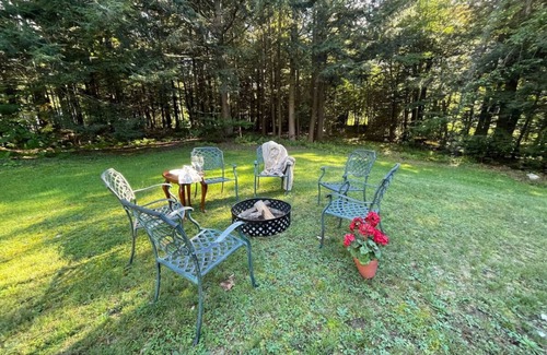Killington House | DancingBears- 8BR, 2 Hot Tubs, 2 Homes, Game Room, AC!