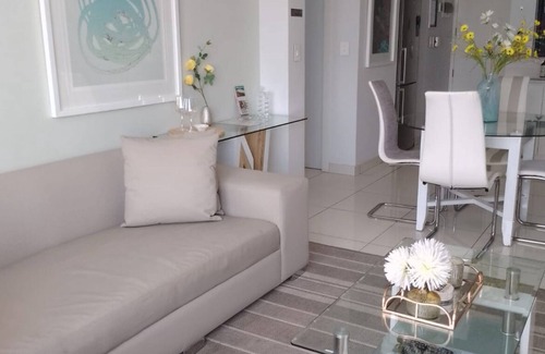 Greater Johannesburg Metropolitan Area Apartment | Dante’s One Hyde Park Executive Suites