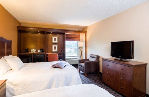 Danville Hotel | Danville Retreat: Easy Route 80 Access & Comfort Lodging | 2 Units