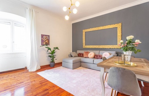 Rione XVI Ludovisi Apartment | Daplace - Alma Apartment