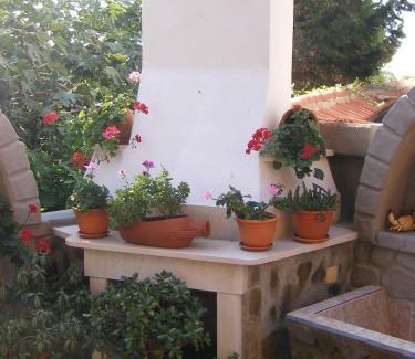 Nessebar Old Town House | Dari Guest Rooms Стаи за гости Дари