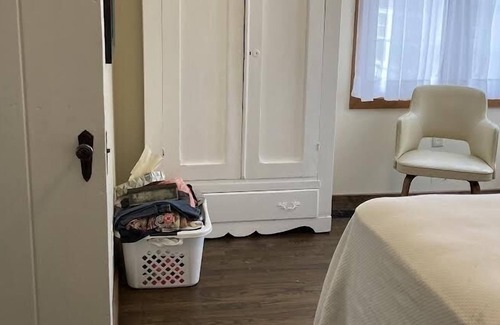 Michigan City Cabin | Darling 3bdrm 2ba cabin on acre; .5 to lake Min. 30 days