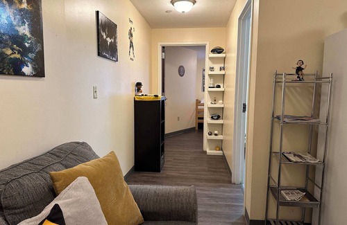 Downtown Pittsburgh Apartment | Darling Downtown Delightful Entire Efficiency APT!