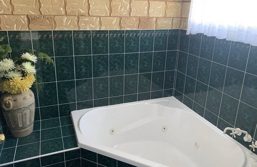 Bourke Hotel | Darling River Motel