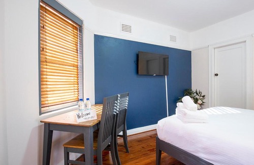 Paddington Apartment | DARLINGHURST STUDIO / SHARED ROOFTOP SPACE