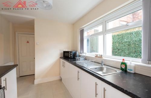 Darlington Apartment | Darlington Modern 2 Bed Apartment Great for Contractors