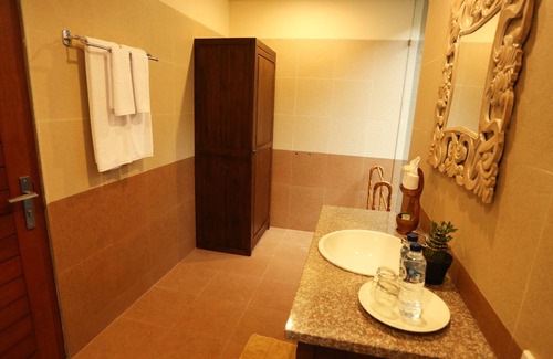 Kutuh Kaja Hotel | Darra Ria Villa Ubud
