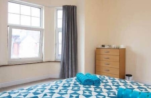 Shirley House | Darwin road guest house room 2
