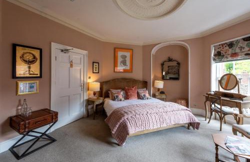 Shrewsbury Bed & Breakfast | Darwin's Townhouse