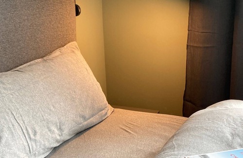 Detmold Apartment | Das kernsanierte Design-Apartment NaturRaum im 3.Stock befindet sich im Zentrum