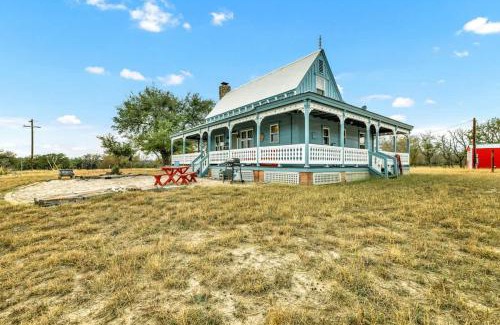 Fredericksburg House | Das Liebe Haus- Peaceful-12 mi to Downtown Fred