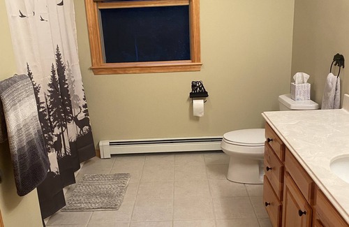 Rumford Center Cabin | Dates are open still in Jan Feb Mar and April vacation! 17 mins to Sunday River!