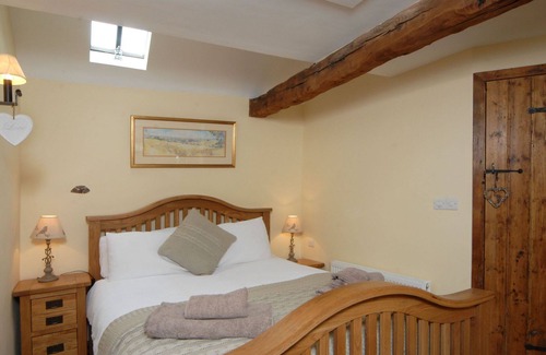 Kingham House | Dating back to the 16th century, this property has lots of charm and character.