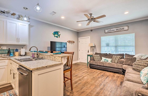 Dauphin Island Condo | Dauphin Island Retreat: 2 Blocks to Beach!