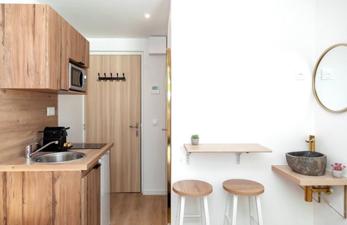 Amerique Apartment | David D Angers 23 - Studio Apartment, Sleeps 2