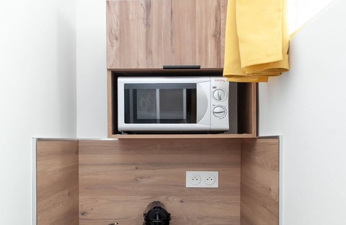 Amerique Apartment | David D Angers 28 - One Bedroom Apartment, Sleeps 3