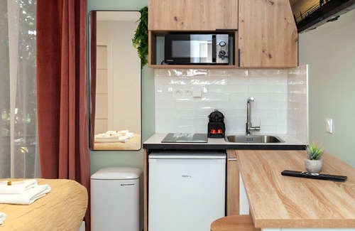 Amerique Apartment | David D Angers 51 - Studio Apartment, Sleeps 2