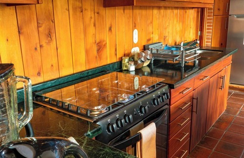 Panajachel House | David's Den Atilán - Elegant 3-Bedroom, 3-Bath Home in a Verdant Garden Setting