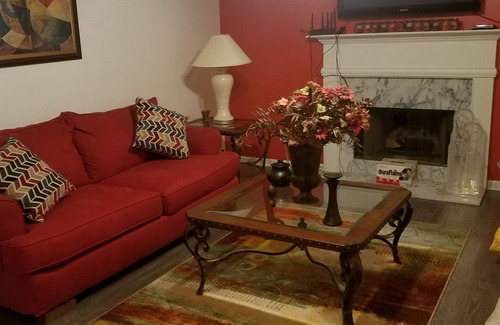 Belmont House | David's Manor! $ Nightly Specials!15min from Stone Mountain Park!